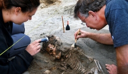 Phát hiện khu mộ tập thể 800 tuổi chứa hài cốt trẻ em mất tim ở Peru