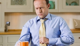 Mẹo trị chứng ợ hơi, ợ chua của bệnh dạ dày