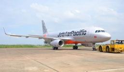 Siêu máy bay cánh cong đầu tiên của Jestar Parcific về Việt Nam