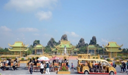 Đại gia Dũng Lò Vôi mở cửa miễn phí thêm 10 ngày vào KDL Đại Nam