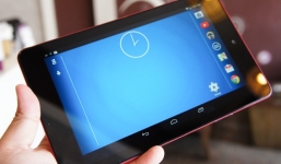 Trên tay máy tính bảng Dell Venue 8 3840