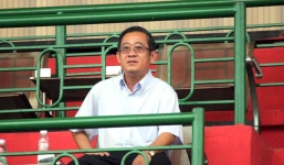 Chia tay SLNA, HLV Hữu Thắng về Bình Dương?