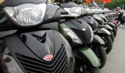 Lão nông chăn bò chơi ngông tặng hàng xóm 7 chiếc SH