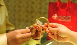 Giá vàng 7/11: Vàng tiếp tục giảm 20.000 đồng/lượng