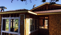 Biệt thự gỗ xa hoa triệu đô của Bằng Kiều