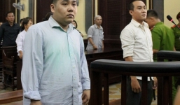 Đánh hội đồng người va chạm giao thông, hai thanh niên bị đâm chết