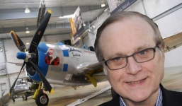 Soi bộ sưu tập đồ chơi khủng của 'tay chơi' Paul Allen