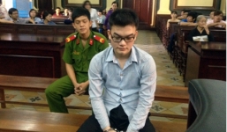 Con gái bị sát hại, mẹ vẫn không tố giác gã bồ nhí