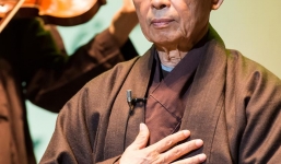 Thiền sư Thích Nhất Hạnh bị xuất huyết não phải nhập viện