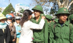 Đề nghị miễn nghĩa vụ cho thanh niên nghèo, đã có vợ con