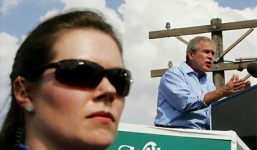 Những nữ vệ sĩ xinh đẹp của các chính khách trên thế giới