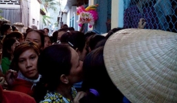 Bé 16 tháng tuổi sặc cháo, tử vong tại trường mầm non