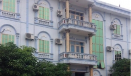 Nữ sinh tử vong trong nhà nghỉ cùng người có vợ: Tiết lộ của người vợ