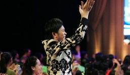 Hoài Linh công khai nói yêu Hari Won trên sóng truyền hình