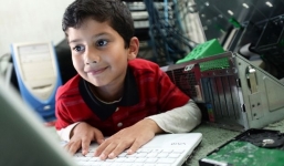 Cậu bé 5 tuổi trở thành kỹ sư máy tính của Microsoft
