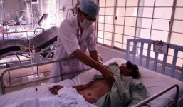 Bà lão 60 tuổi 5 ngày trôi sông: 'Bị cá, côn trùng rỉa khắp người'