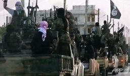 LHQ “đánh” vào đoàn xe chở dầu, cắt đứt nguồn cung triệu đô của IS