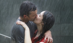 Sự thật về nụ hôn khiến bạn rùng mình