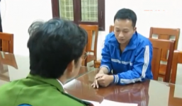 Hà Nội: Đột kích ổ “buôn” biển giả núp bóng tiệm sửa xe