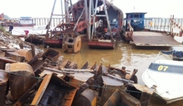 Khởi tố, truy nã 'ông trùm' vụ bắt hơn 50 tàu 'cát tặc'