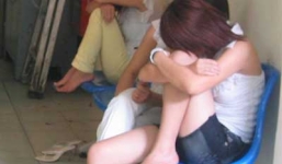 Bắt quả tang 2 cặp nam nữ đang mua bán dâm trong khách sạn