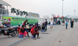 AFF Cup 2014: Bán vé và phe vé đông hơn cả người mua