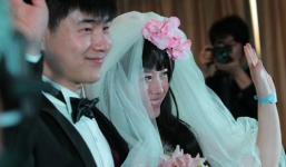 Rơi nước mắt với đám cưới của cô dâu mắc bạo bệnh