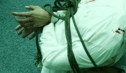 Điều tra vụ 6 cha con “đánh ghen”, bắt giữ người trái pháp luật