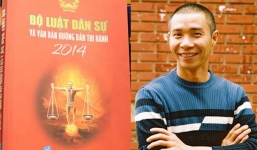 'Công Lý mặc quần nhỏ' lên bìa sách luật: Ai là tác giả bìa sách?