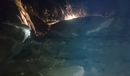 Đá lớn chắn ngang đường Nha Trang - Đà Lạt, giao thông ách tắc