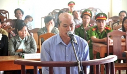 Video bản án 13 năm tù cho kẻ tạt axít người yêu 