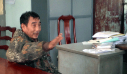 Đối tượng ôm bình gas cố thủ bị khởi tố