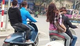 Bốn thanh niên đi xe máy đắt nhất Việt Nam, nghênh ngang vượt đèn đỏ