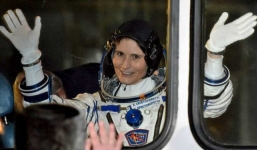 Phụ nữ Ý đầu tiên bay vào không gian