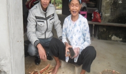 Kỳ nhân chữa vô sinh, làm cha nuôi hơn 100 đứa trẻ