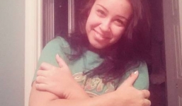 Kiếm hơn 1 triệu đồng mỗi giờ nhờ dịch vụ “ôm ấp chuyên nghiệp”