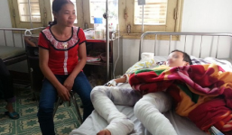 Cha dùng rơm đốt chân con: “Chỉ muốn dọa để con nghe lời”