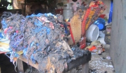 Bản tin 113 – sáng 26/11: Ôm con tháo chạy khi kẻ lạ mặt phóng hoả đốt nhà…