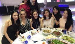 Dàn hot girl đình đám đến mừng đầy tháng con trai Tuấn Hưng