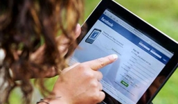 Bốn nữ sinh bỏ nhà đi tìm người bạn trai quen trên Facebook