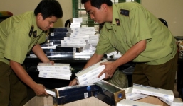 Bản tin 113 – sáng 27/11: Phát hiện 1 container thuốc lá điếu nhập lậu…