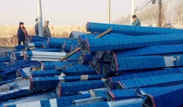 Hai bà cháu bị hàng tấn kim loại nghiền nát khi vừa đi đám tang về