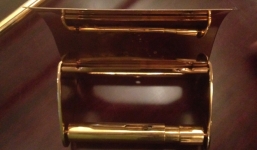 Đại gia dùng 140 cây vàng dát nhà vệ sinh