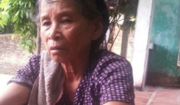 Rắn hổ trâu chui chum gạo, bị 'thầy' hù rắn báo oán