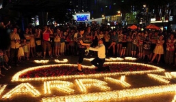 Màn cầu hôn cổ tích của đại gia với phụ nữ góa chồng