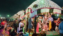 Nhà buôn kim cương tổ chức đám cưới xa hoa cho 111 cô gái mồ côi