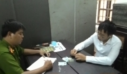 Khen thưởng chiến công bắt kẻ biến thái đâm “vùng kín' nữ sinh