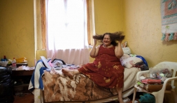 Bộ ảnh chân thực về cuộc sống của gái bán hoa 'giải nghệ'