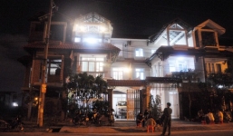 Trộm đột nhập 2 căn biệt thự, phá két sắt “cuỗm” nhiều tài sản