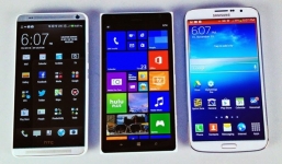 4 smartphone cao cấp giảm giá sốc